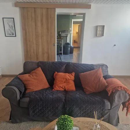 Petite Maison Chaleureuse Ferienhaus